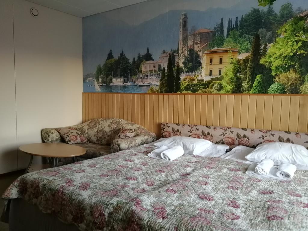 Hotel Villa Vanessa Siltakylä Buitenkant foto